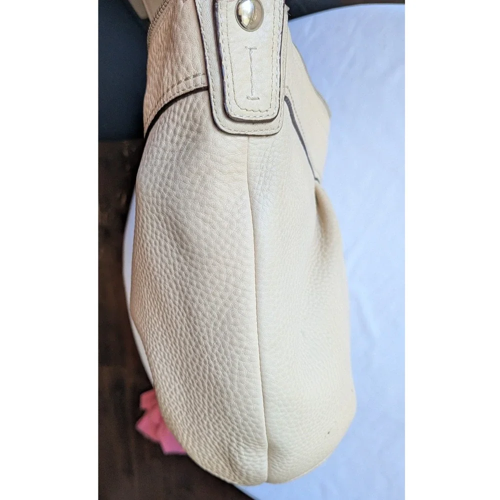 Coach Soho Ivory Beige Cream Large Leather Shoulder Bag Purse Vintage Y2K F13731